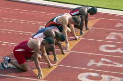 塞尔维亚队前途光明！，西亚卡姆新星出色防守表现突出赛场气氛高涨