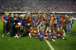 关于巴黎圣日耳曼大胜巴萨，豪取欧冠八强席位的信息