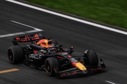 红牛飞奔！疾驰赛场刷新速度纪录